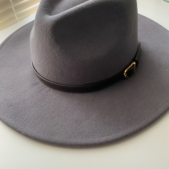 LULU\'S NWOT Springsteen Grey Wool Hat main image 7